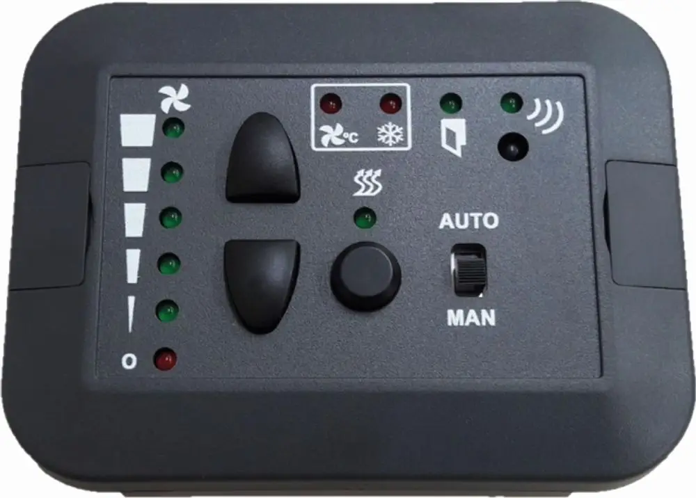 Steuereinheit von Wolf mit Knöpfen und LEDs zur Regelung eines Türluftschleiers. Enthält Einstellungen für Automatik und manuelle Steuerung.